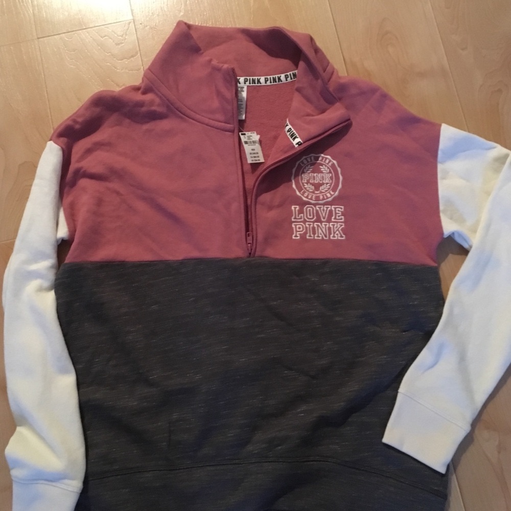 Pink Half Zip Fleece. Size medium. New with Tags.